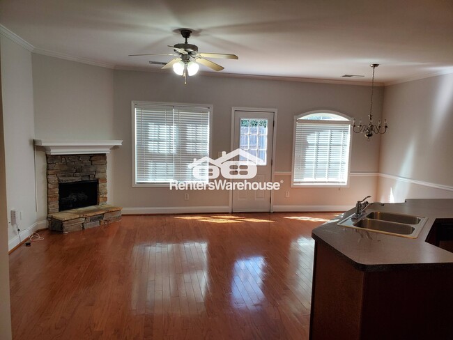 Foto del edificio - 262 Derby Ct