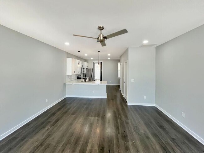 Foto del edificio - 601 Mason Ward Pl