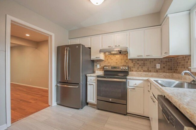 Building Photo - 1510 Presidential Drive