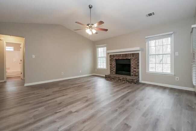 Building Photo - 1118 Crystal Springs Trail
