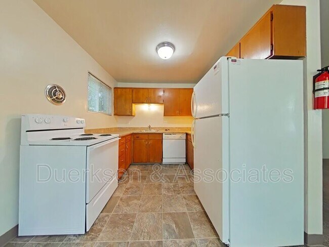 Foto del edificio - 815 NW 26th St