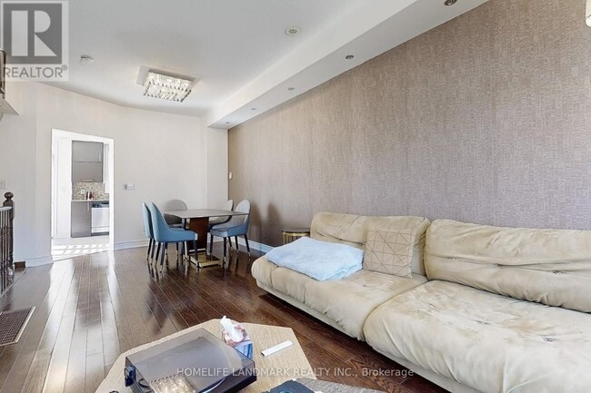 Building Photo - 231 South Park Rd