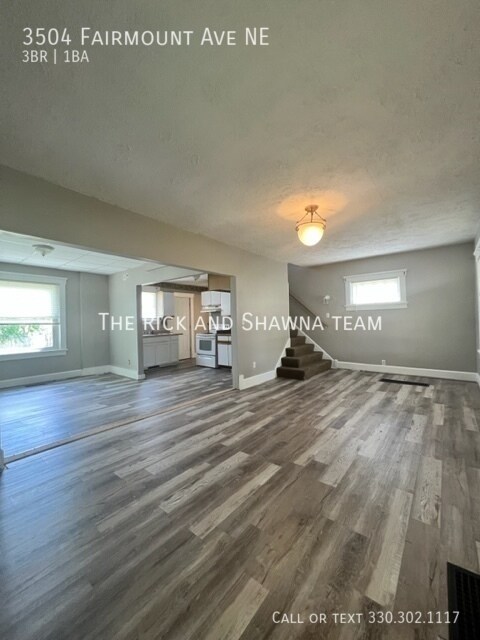Foto del edificio - Three bedroom updated home for rent - Cant...