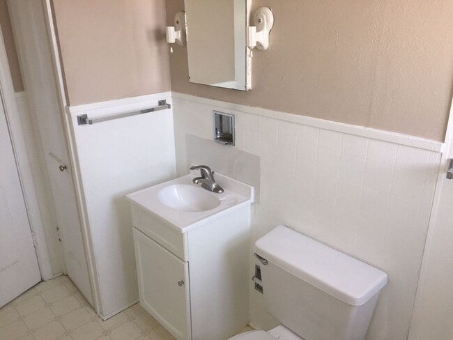 Foto del edificio - Hillcrest Apartments