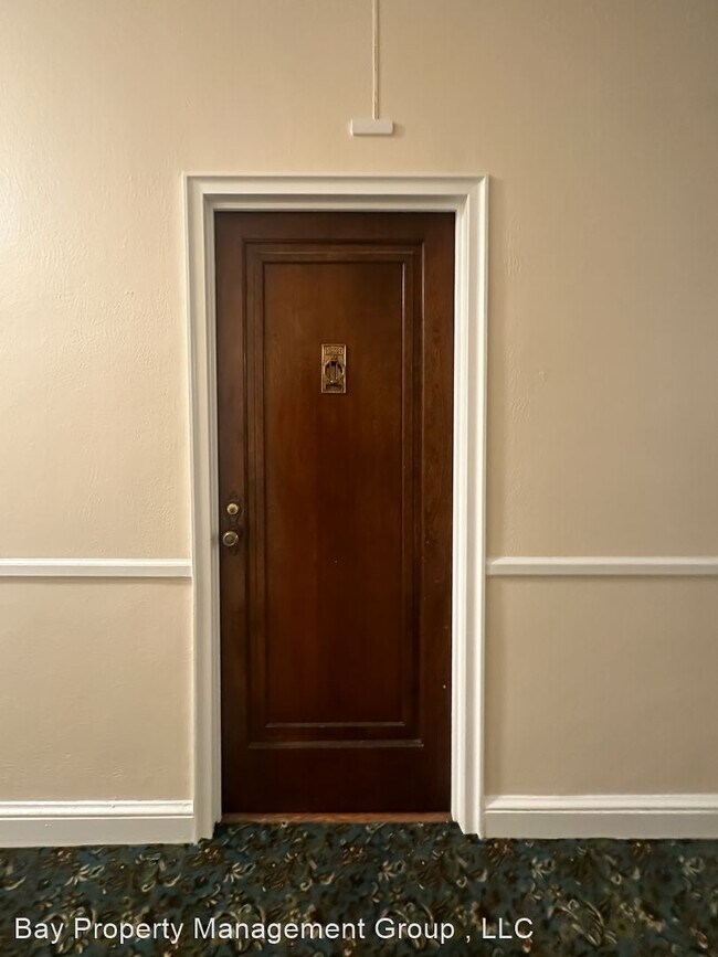 Foto del edificio - 2 br, 2 bath House - 221 Ridgemede Rd Unit...