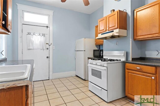 Foto del edificio - 2316 Barnard St