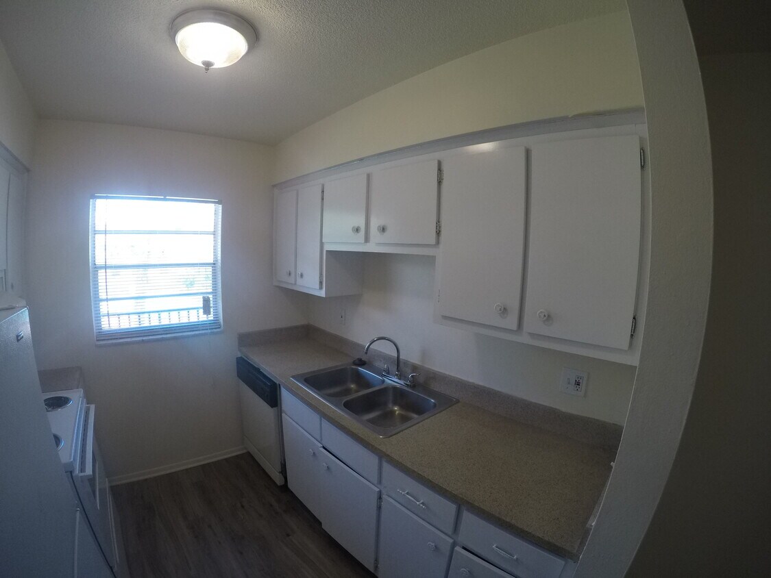 Foto principal - 525 S Hercules Ave