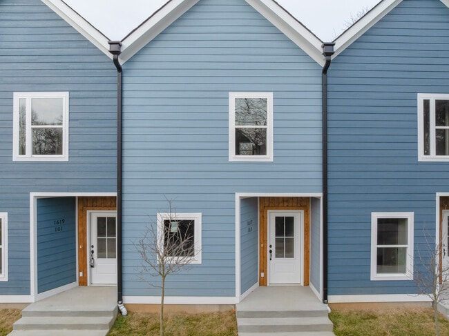Building Photo - 1613 S Highland Park Ave