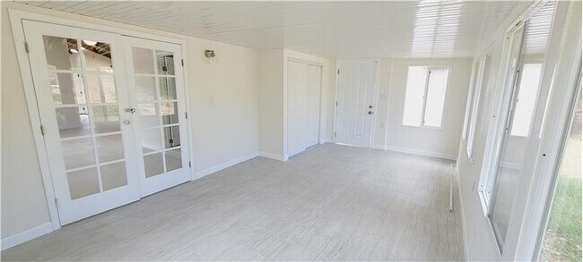 Foto del edificio - 5116 Sandmound Blvd