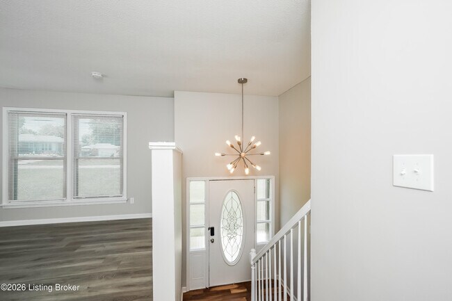 Foto del edificio - 8603 Honor Ave