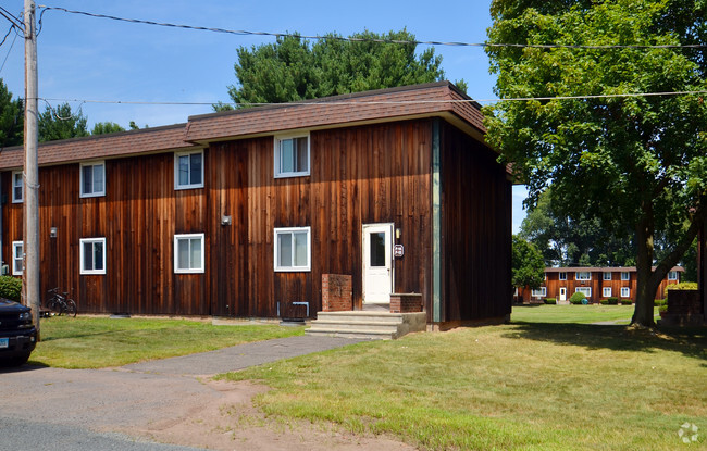 Building Photo - River Hollow Apartments