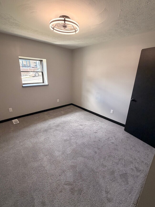 Foto del edificio - 1600 Woodmont Ave