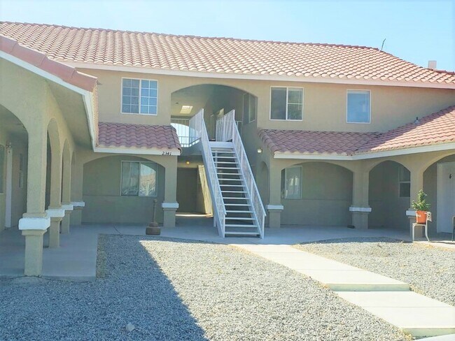 Building Photo - 2341 E Calvada Blvd