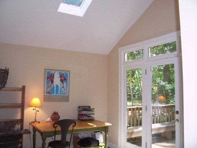Sun room - 1426 Woodland Dr