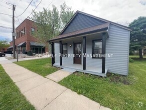 Building Photo - 103 1st St SE