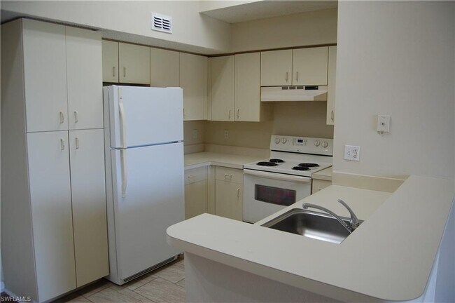 Building Photo - 13575 Eagle Ridge Dr