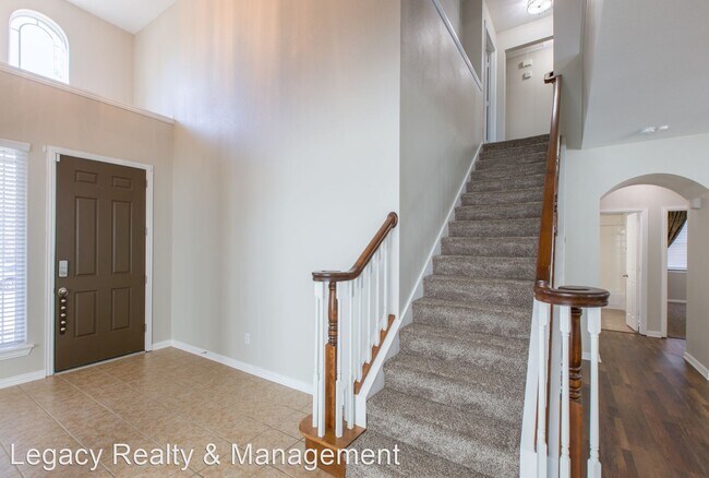 Building Photo - 5 br, 3 bath House - 7909 Amesbury Lane