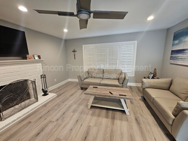 Foto del edificio - 4926 Island View St