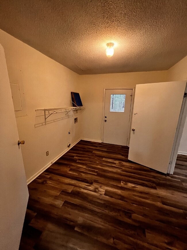 Foto del edificio - Home For Rent