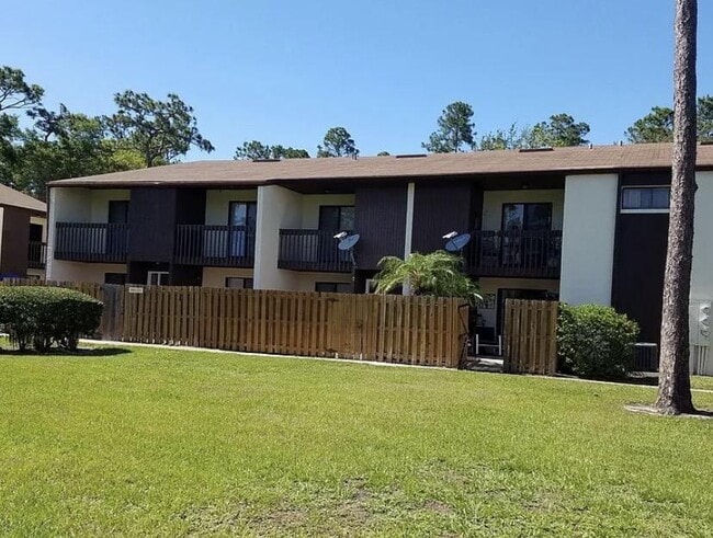 Photo - 2662 Crown Ct Townhome