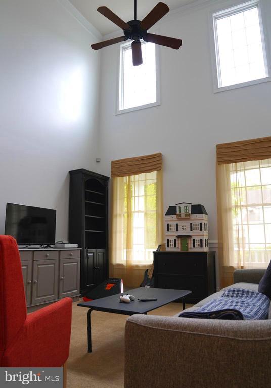 Foto del edificio - 518 Radek Ct