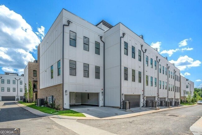 Foto del edificio - 1040 Claudette Colvin Ct
