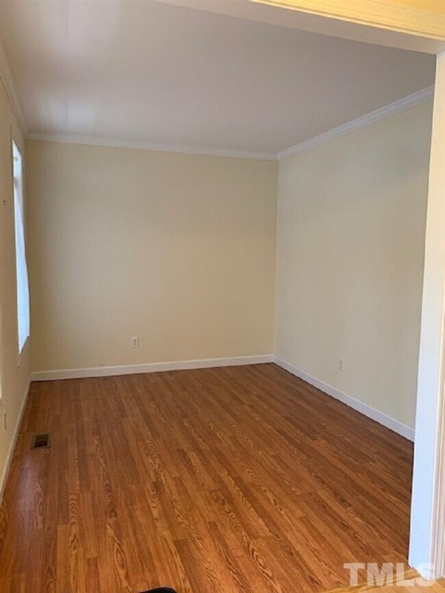 Building Photo - 160 Chatham Forest Dr