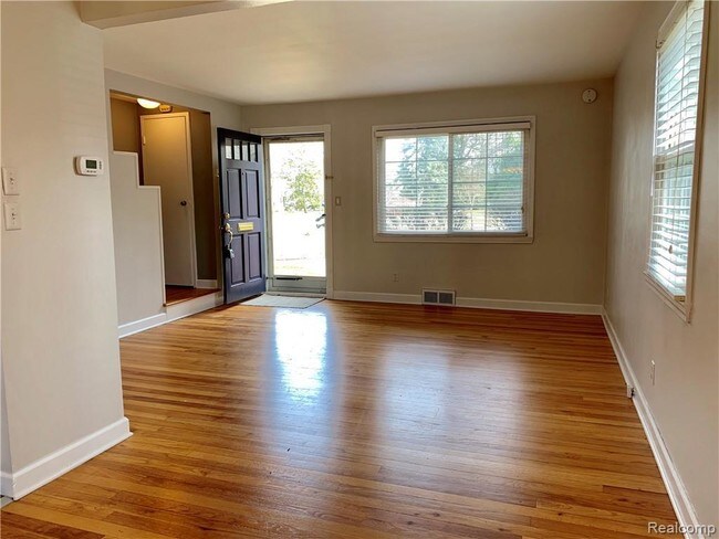 Building Photo - 754 Graefield Ct