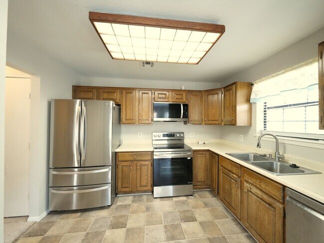 Foto del edificio - 3 Bed | 2 Bath | South Tulsa