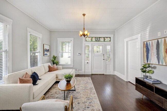 Foto del edificio - 710 Woodland St