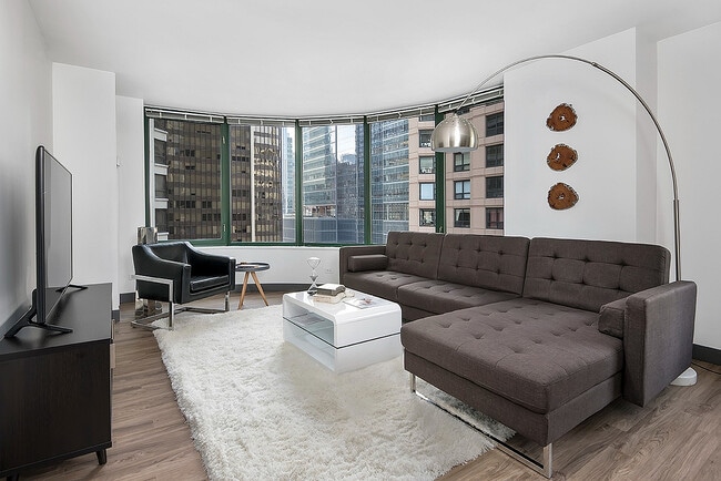 Building Photo - ReNew Waterside