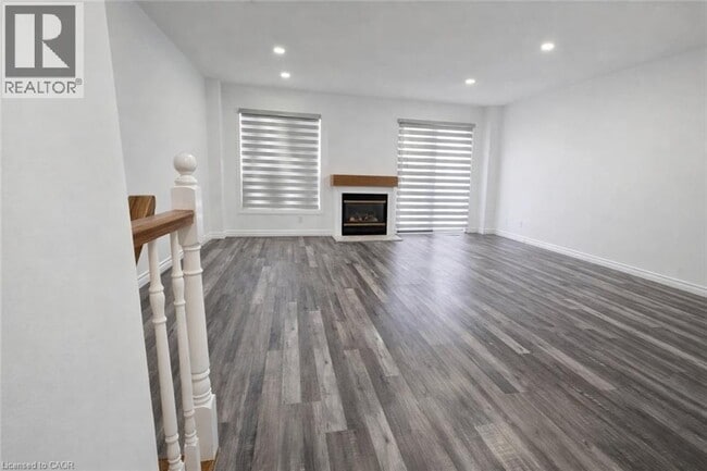 Building Photo - 268 Blackhorne Dr