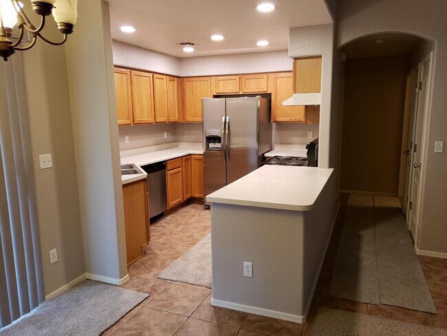 Foto del edificio - 2215 W Silverbell Oasis Way