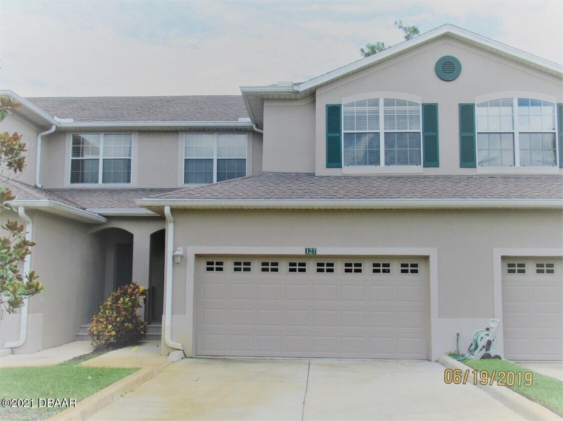 Primary Photo - 127 Grey Widgeon Ct