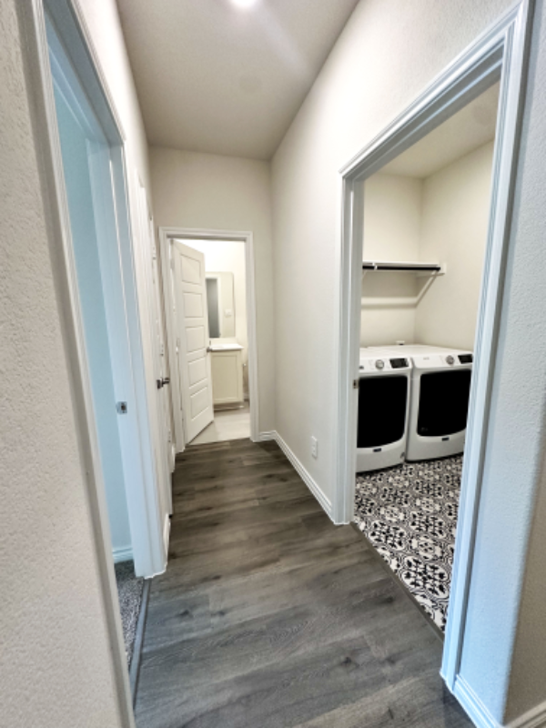 Building Photo - 9813 Autumn Leaves Ln