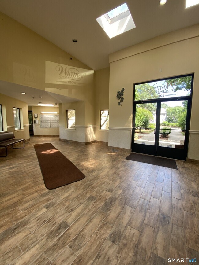 Foto del edificio - 1204 Whitney Ave