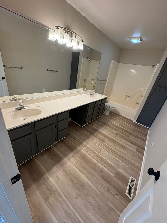 Building Photo - 3bedroom 3 bath. coming soon.