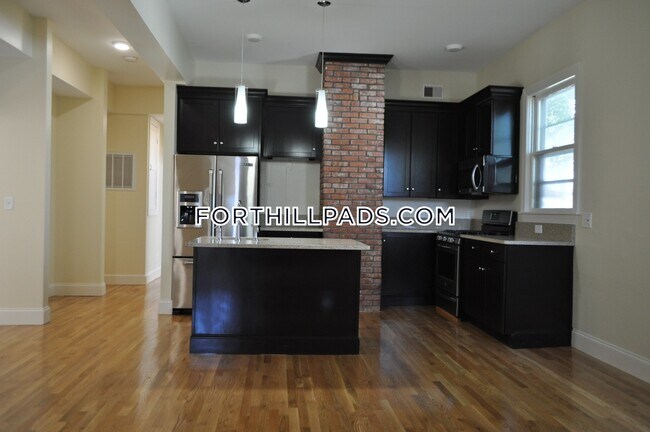 Foto del edificio - 33 Juniper St
