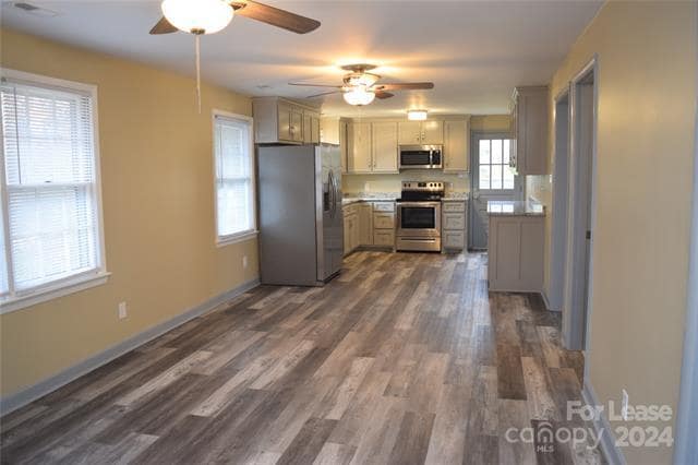 Foto del edificio - 1341 20th Ave NE
