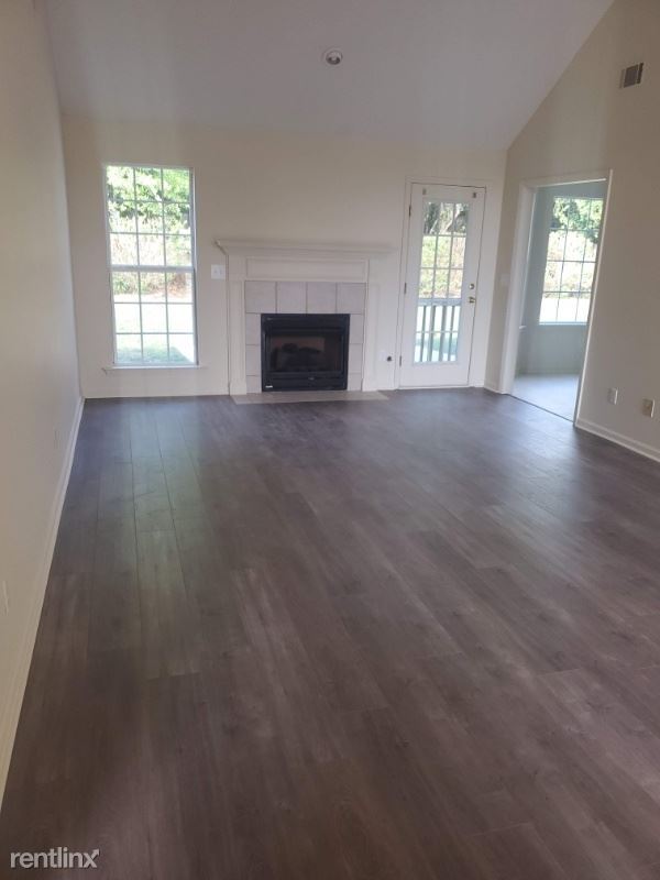 Foto del edificio - 3 br, 2 bath House - 304 Grandiflora Cir