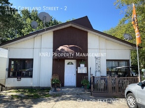 Building Photo - 1153 Copeland St
