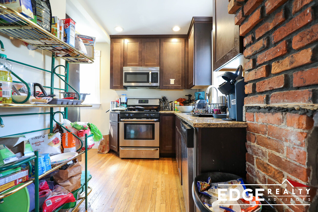 Foto principal - 72 Parsons St
