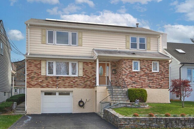 Foto del edificio - 222 Gainsborg Ave E