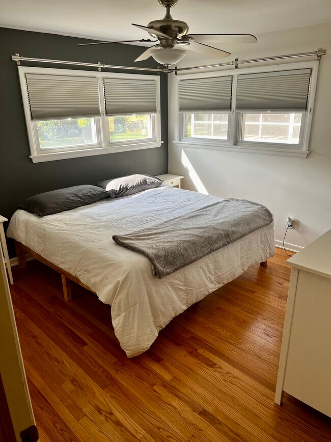 Foto del edificio - 10434 W Hillside Ave