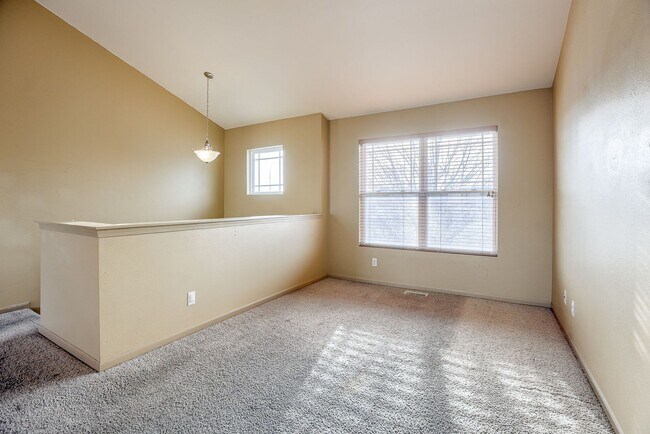 Building Photo - Charming 3 Bedroom Near Lake Cunningham!