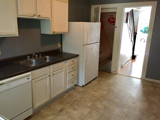 Kitchen View - 1026 Drake St