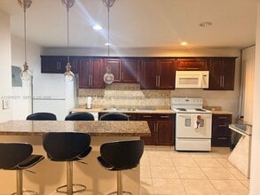 Building Photo - 18031 Biscayne Blvd