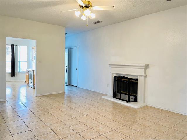 Foto del edificio - 4337 Park Creek Cir N