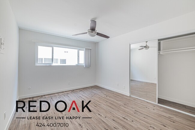 Foto del edificio - 410-414 Manhattan Pl