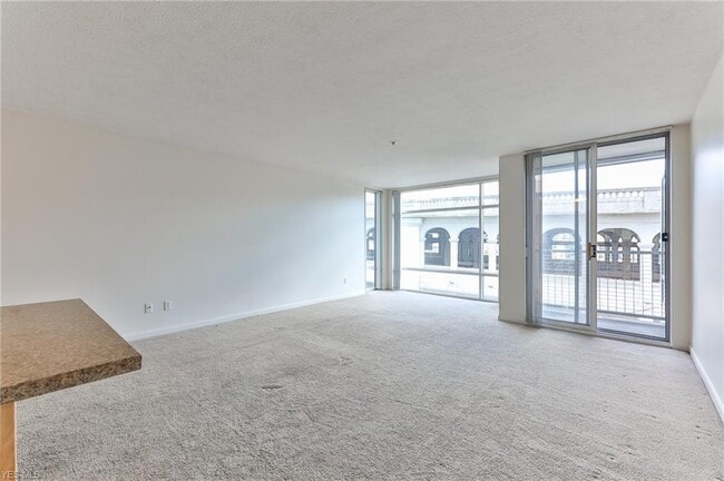 Building Photo - 2222 Detroit Ave